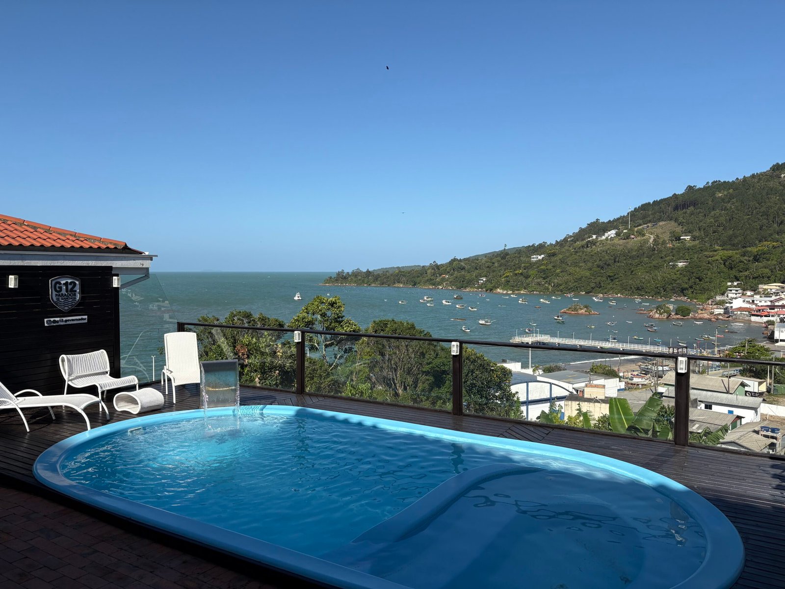 Private pool da Casa G12 com vista panorâmica